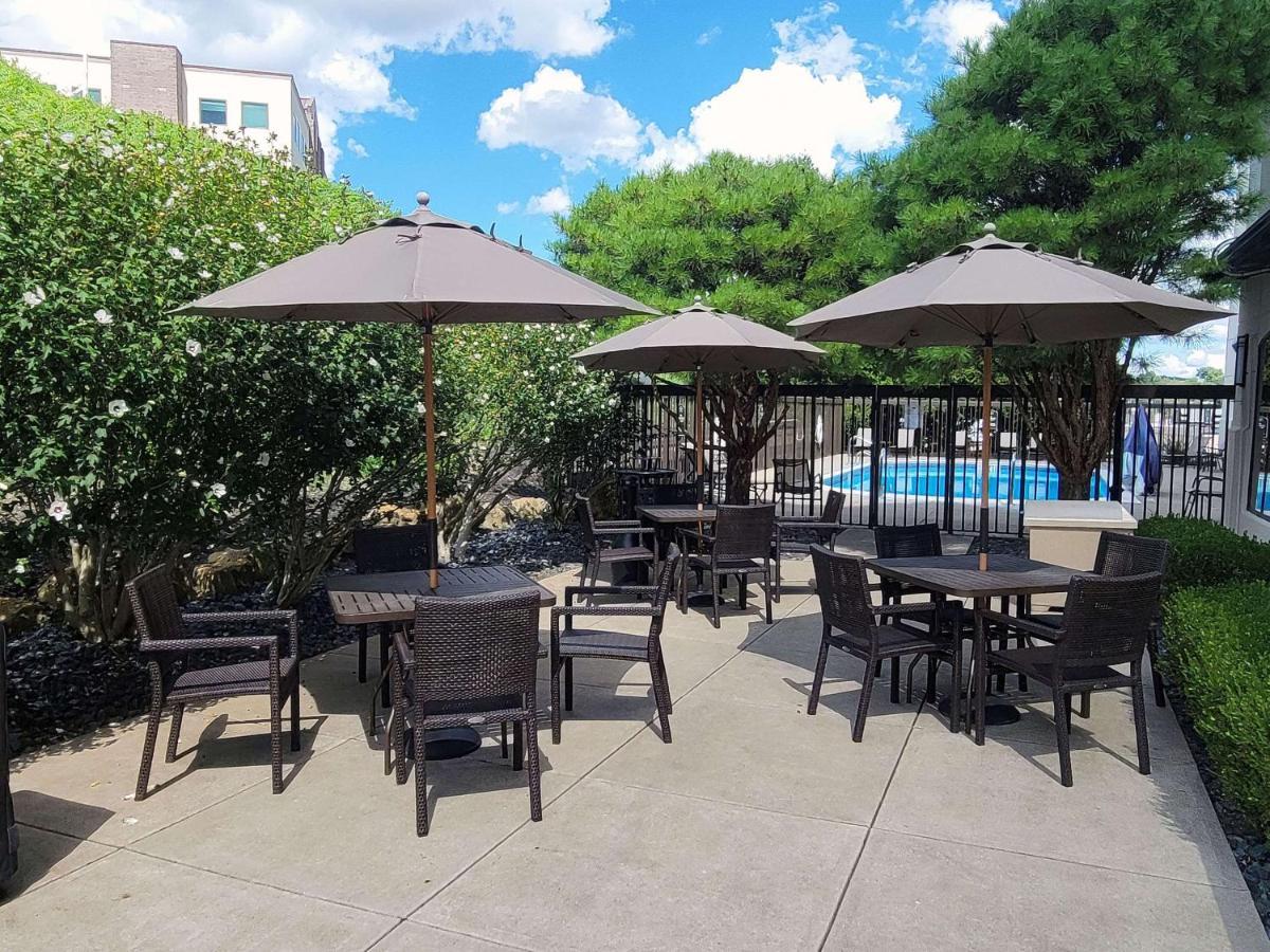 Hampton Inn Greensburg Esterno foto