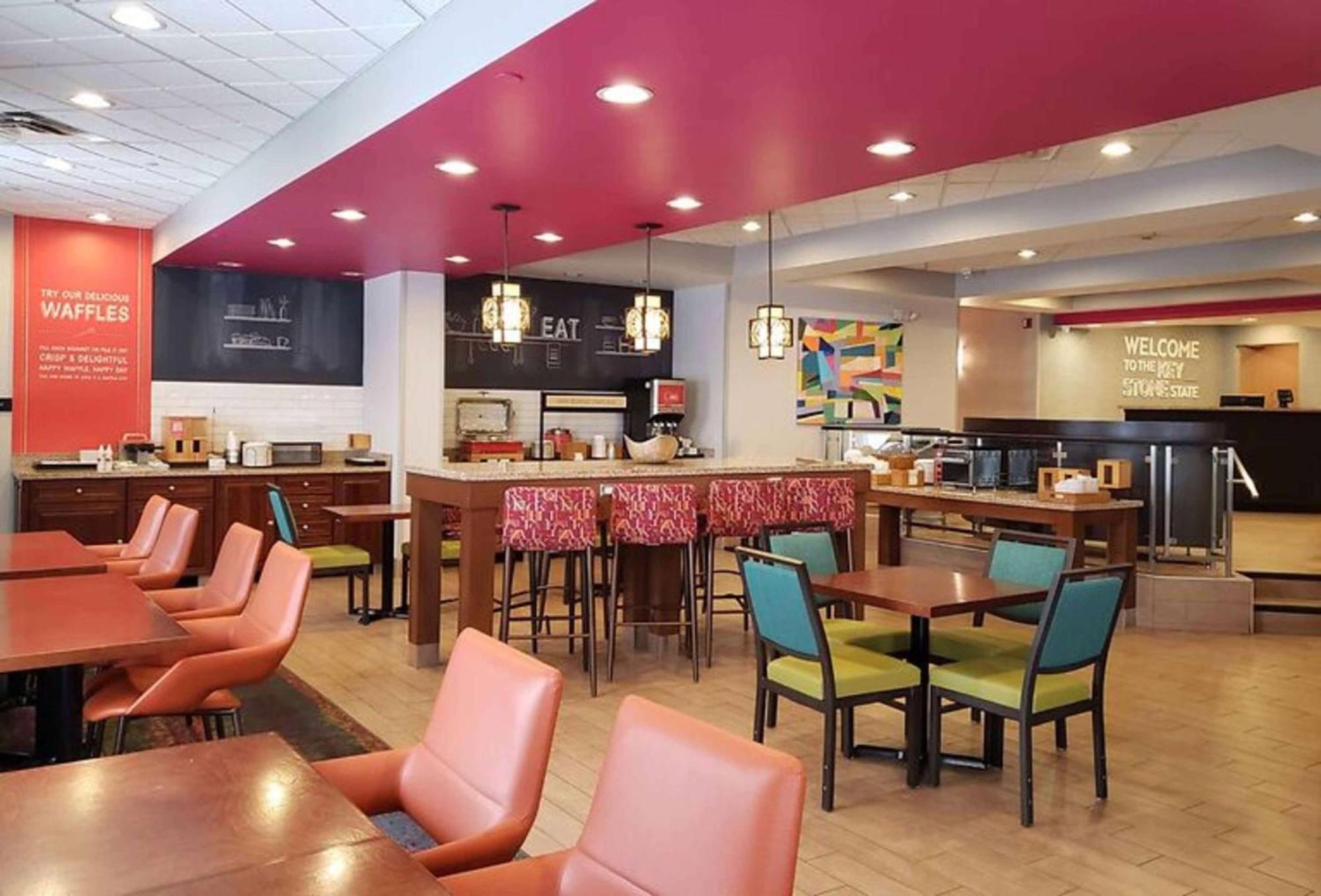 Hampton Inn Greensburg Esterno foto